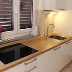 Апартаменты Lanterna Puntamika Apt. Near
