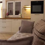 Апартаменты Lanterna Puntamika Apt. Near Задар