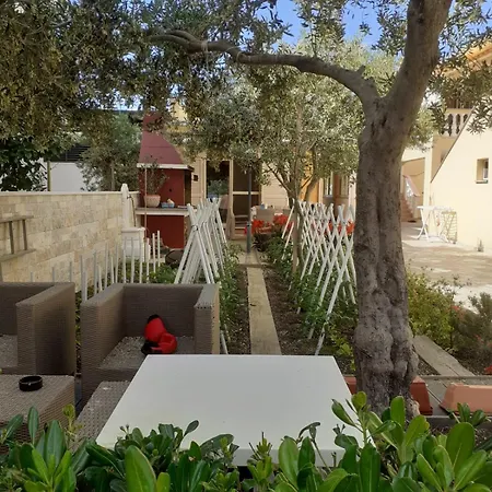 Lanterna Puntamika Apt. Near ザダル