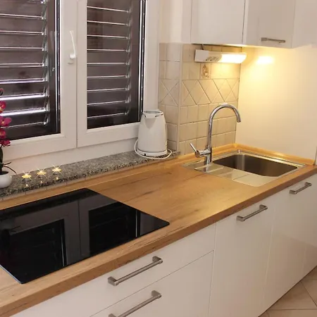 Appartamento Lanterna Puntamika Apt. Near