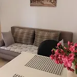 Lanterna Puntamika Apt. Near Apartament Zadar