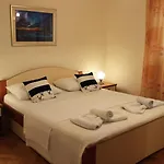 Lanterna Puntamika Apt. Near Apartament Zadar