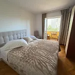 Lanterna Puntamika Apt. Near * ザダル