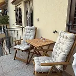Lanterna Puntamika Apt. Near Zara