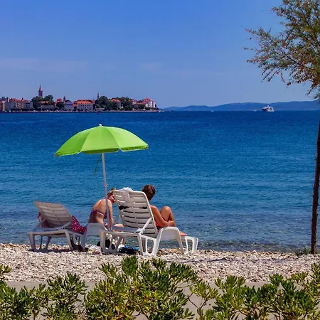 Lanterna Puntamika Apt. Near * Zára