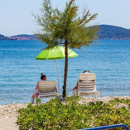 Apartman Lanterna Puntamika Apt. Near *