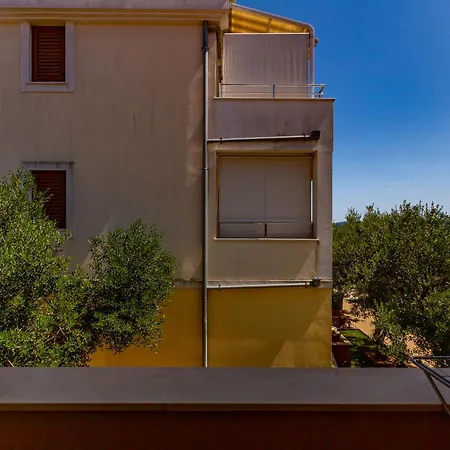 Lanterna Puntamika Apt. Near Lejlighed Zadar