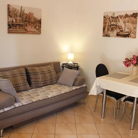 Lanterna Puntamika Apt. Near * Zadar