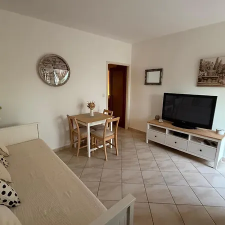 Apartment Lanterna Puntamika Apt. Near