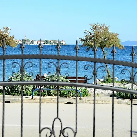 Apartman Lanterna Puntamika Apt. Near